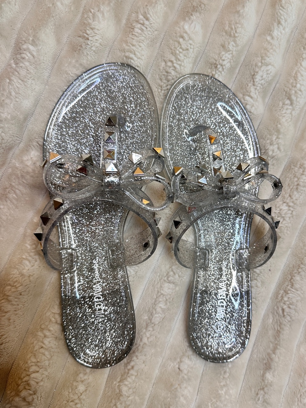 Wild Diva Jelly Sandals size 6
